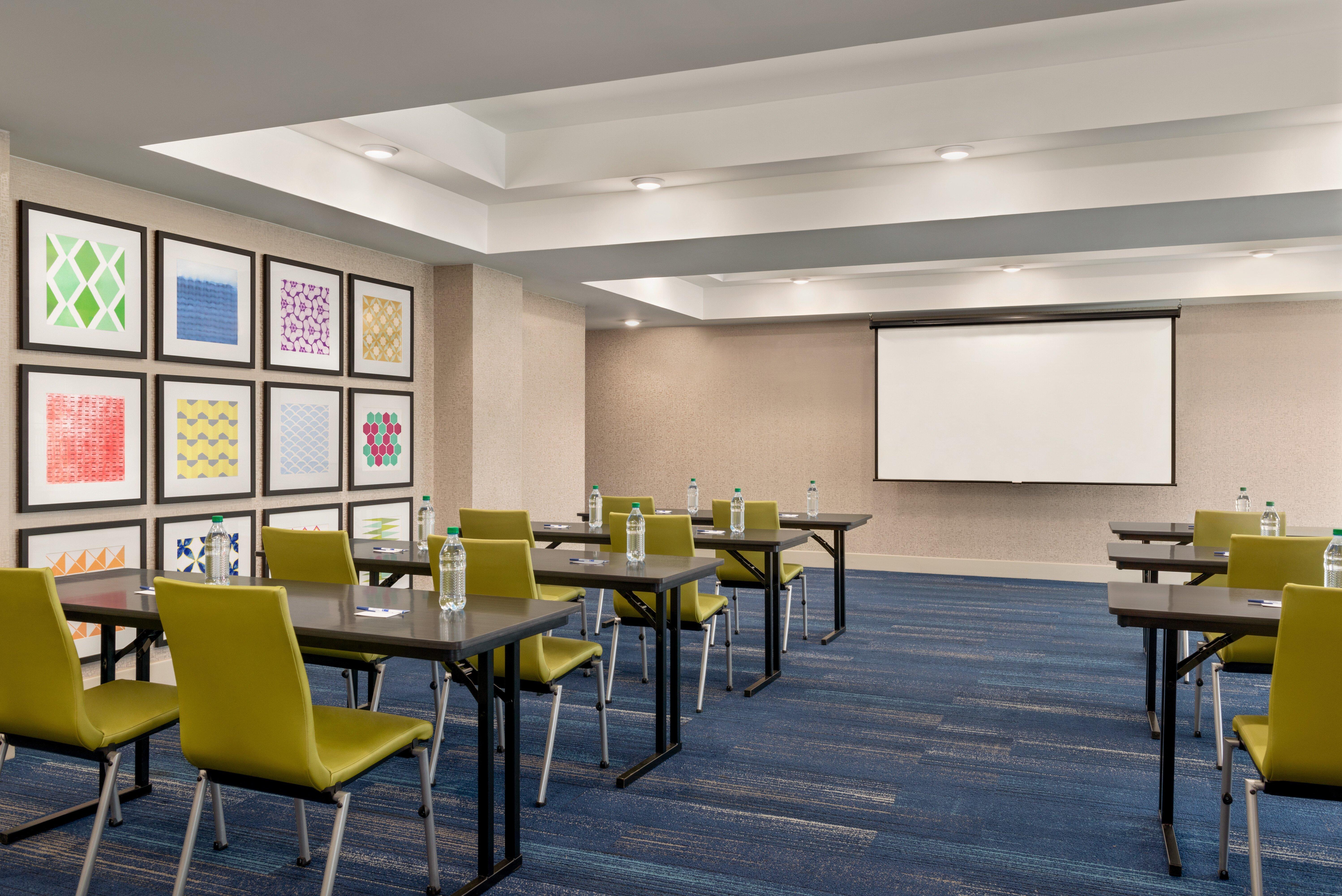 Express & By Ihg 3*