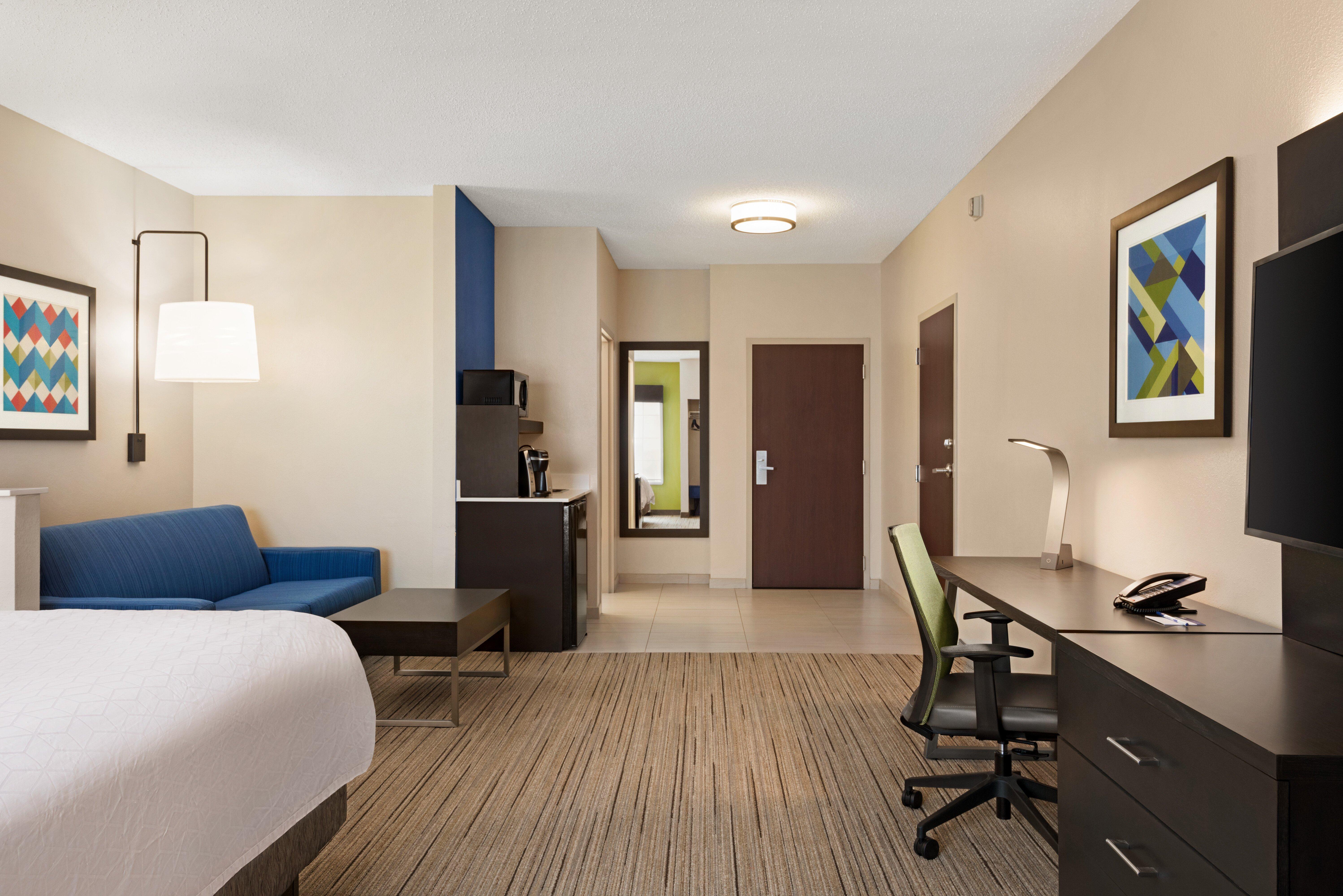 Hotel Express & By Ihg 3*