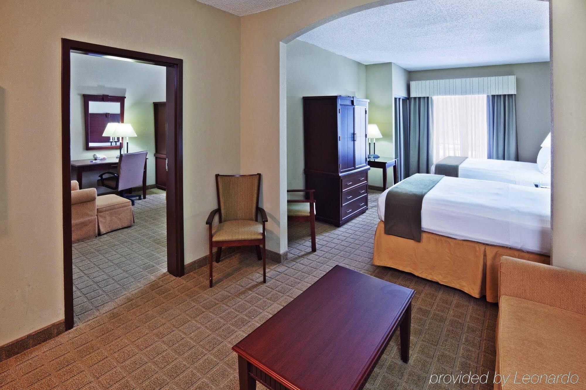 Express & By Ihg Hotel